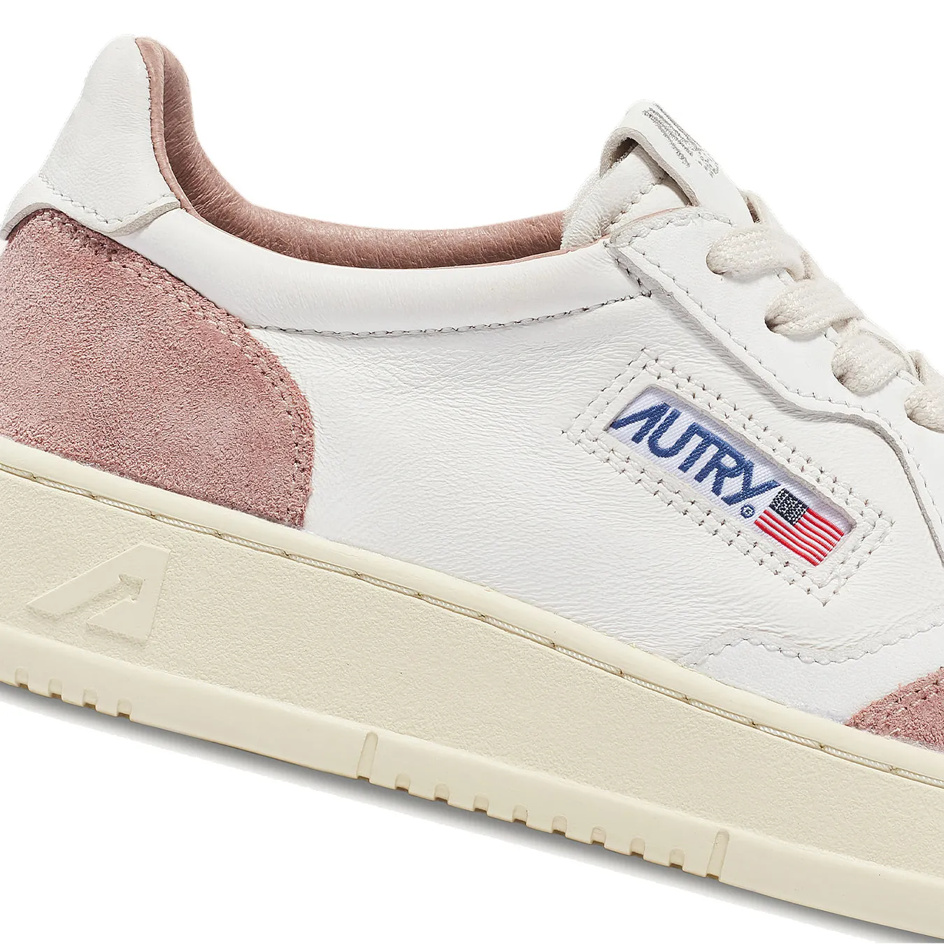 Autry Womens Medalist Low Trainers White Goatskin / Pink Suede