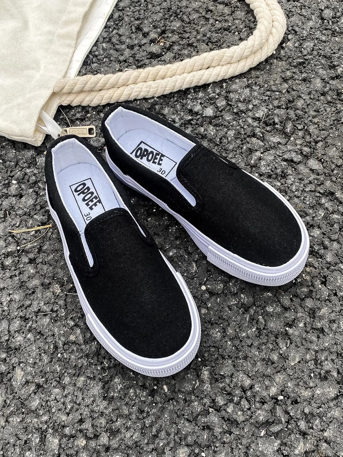Boys' and Girls' Children's Canvas Shoes, Low Cut Slip-on Sneakers Shoes, Start School Season White Shoes, Fashion Toddler Little Kid Big Kid Skateboarding Shoes