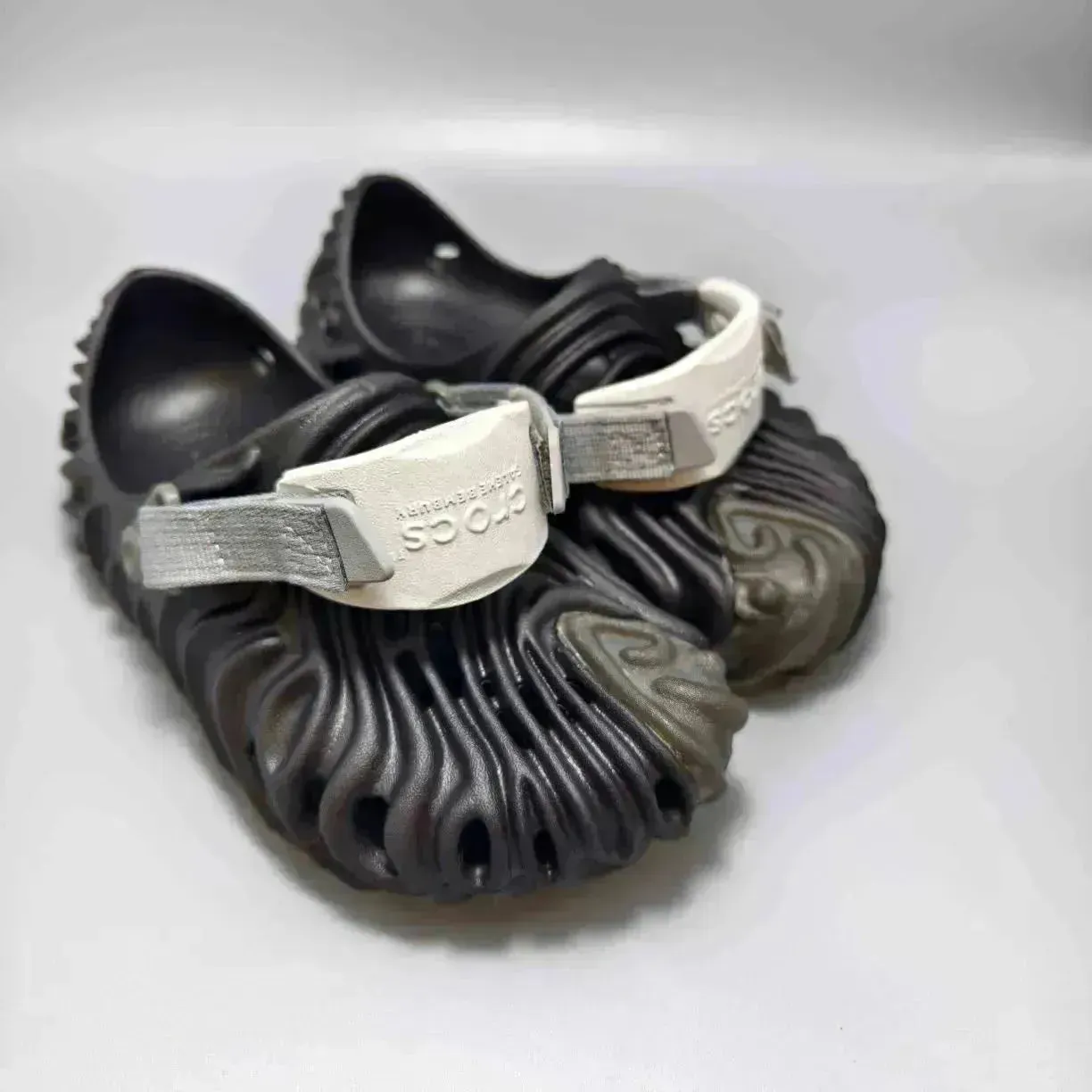 Cross Tidal Weave Sandals
