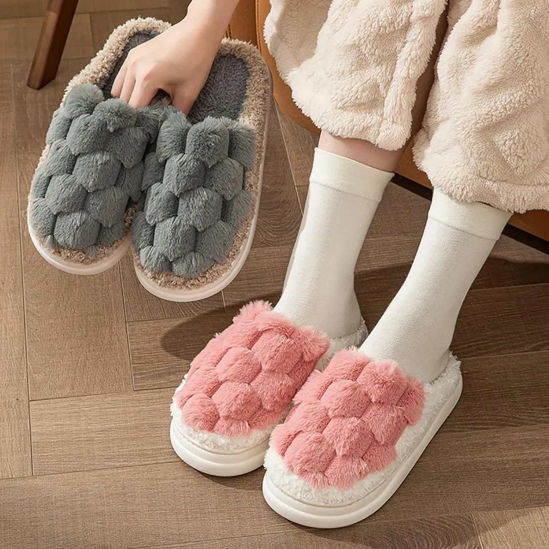 HANDKEI Women's Slippers Non slip Plush Plush Slippers Couple Indoor Home Slippers