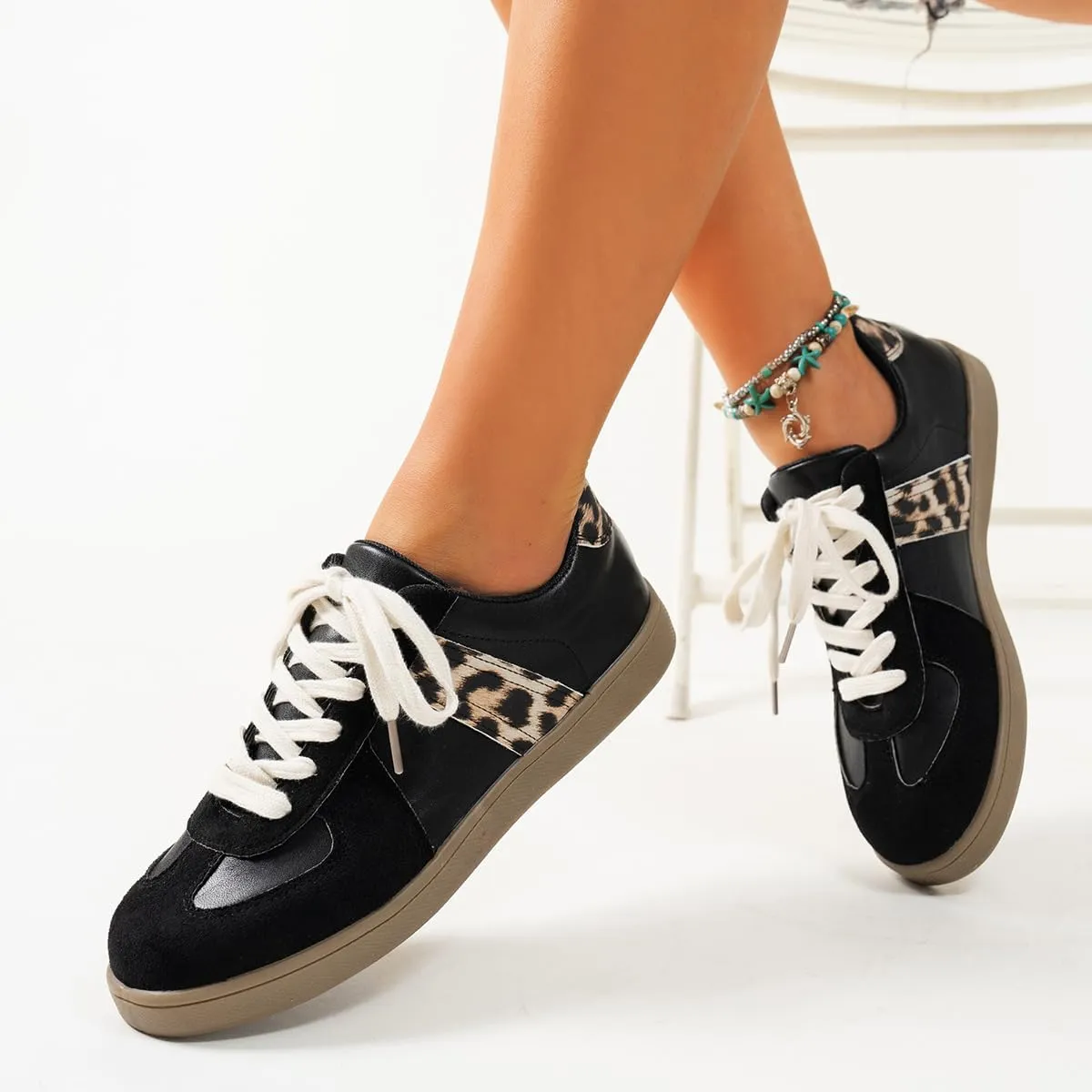 Tennis Shoes for Women & Girls Anti Slip Running Shoes Retro Leather Skateboarding Sneakers - Lightweight & Comfortable
